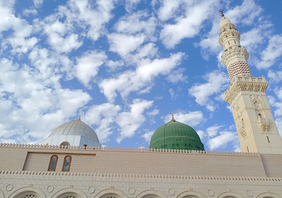 Berikut Ini Biaya Umroh Terbaru dan Tips Dalam Efisiensi Keuangan