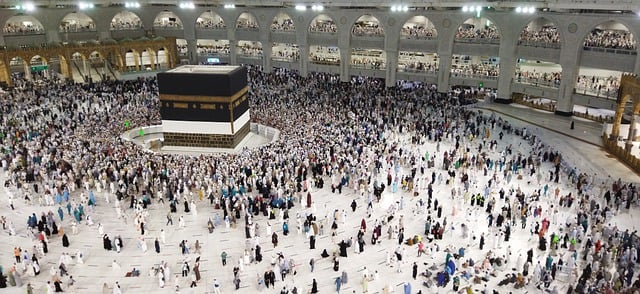 Pahami Cara Cek Keberangkatan Haji via Website dan Aplikasi