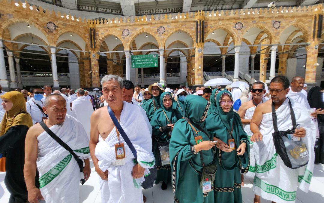 Jumat Pekan Pertama Berada di Mekkah. Kafilah Haji Hudaya Safari Travel Laksanakan Umroh