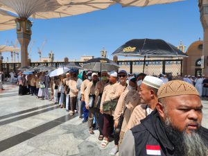 menuju-roudhoh-travel-umroh-haji-sunnah-1